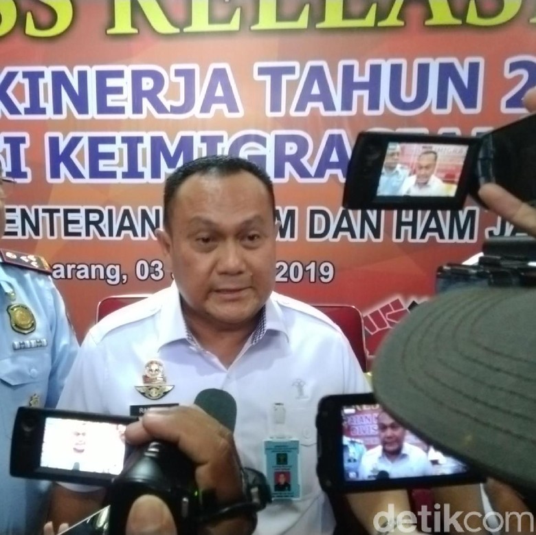 Kadiv Imigrasi Jateng Pernah Diorder Kirim Mahasiswa ke Taiwan Kadiv Imigrasi Jateng Pernah Diorder Kirim Mahasiswa ke Taiwan