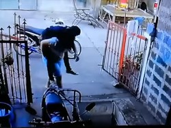 Momen Kocak Istri Gendong Suami yang Pulang Pagi Karena Mabuk