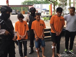 Begini Cerita Pasutri Gagal Rampok Mobil Taksi Online di Mojokerto