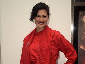 Jadi Wanita Berkebaya Merah di DreadOut, Rima Melati Adams Alami Kejadian Lucu Jadi Wanita Berkebaya Merah di DreadOut, Rima Melati Adams Alami Kejadian Lucu