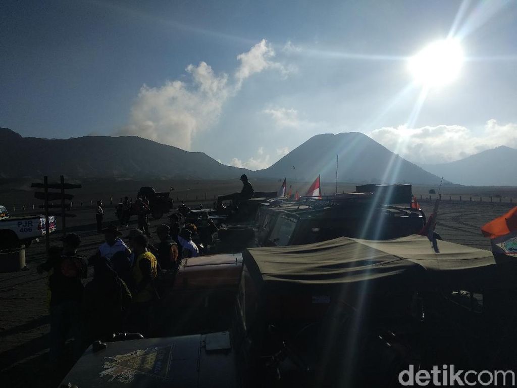 Libur Natal-Tahun Baru, Turis Bromo Tembus 14.450 Orang Libur Natal-Tahun Baru, Turis Bromo Tembus 14.450 Orang