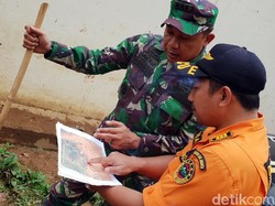 4 Mayat Ditemukan, Petugas Masih Cari 11 Korban Longsor Sukabumi