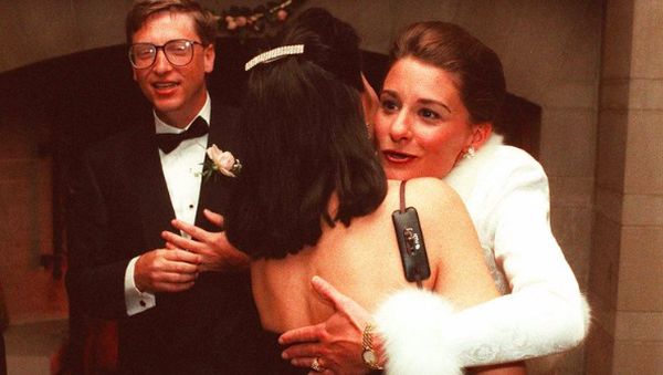 Bill Gates-Melinda Sudah 25 Tahun Nikah, Mesranya Tak Berubah