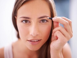 Alis Tebal Sudah Nggak Zaman, Ini 5 Produk untuk Ikuti Tren Alis di 2019