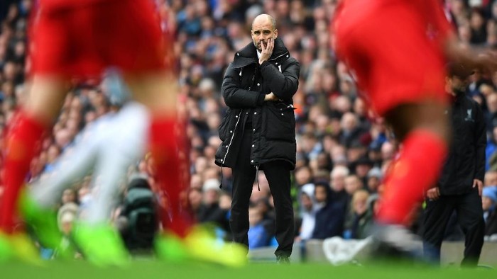 MANCHESTER, ENGLAND - MARCH 19:  Josep Guardiola, Manager of Manchester City looks on during the Premier League match between Manchester City and Liverpool at Etihad Stadium on March 19, 2017 in Manchester, England.  (Photo by Michael Regan/Getty Images)