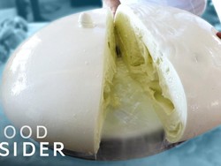 Wouw! Inilah Zizzonas, Keju Mozarella Jumbo Seberat 40 Kg