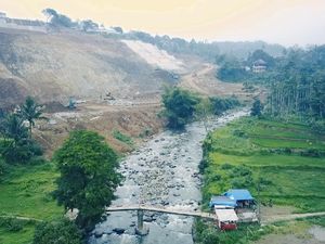 Mengintip Bendungan Pengendali Banjir Jakarta