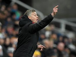 MU Terancam Tak Bisa Permanenkan Solskjaer MU Terancam Tak Bisa Permanenkan Solskjaer