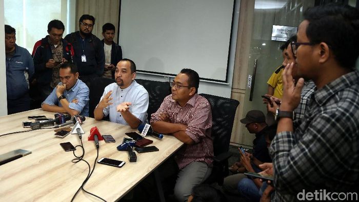PT Liga Indonesia tak cairkan subsidi kepada Sriwijaya FC dan PSPS Riau. (Rengga Sancaya/detikSport) PT Liga Indonesia tak cairkan subsidi kepada Sriwijaya FC dan PSPS Riau. (Rengga Sancaya/detikSport)