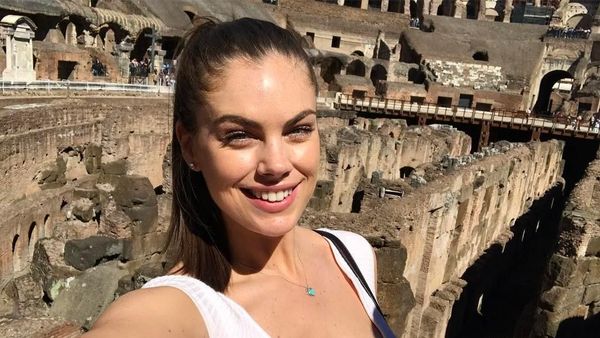 Foto Traveling Model Plus Size Cantik, Chloe Marshall