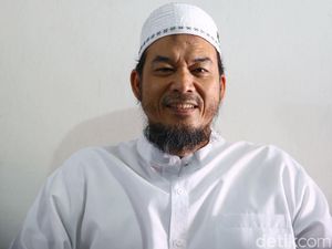 Polisi Panggil Ustaz Sambo Terkait Kasus Eggi Sudjana Rabu 22 Mei Polisi Panggil Ustaz Sambo Terkait Kasus Eggi Sudjana Rabu 22 Mei