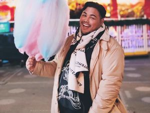 Jalan-jalan ke Eropa, Ivan Gunawan ke Laduree Hingga Masak Spaghetti