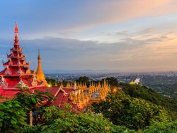 Cobain Serunya Naik Bajaj Keliling Kota Mandalay di Myanmar