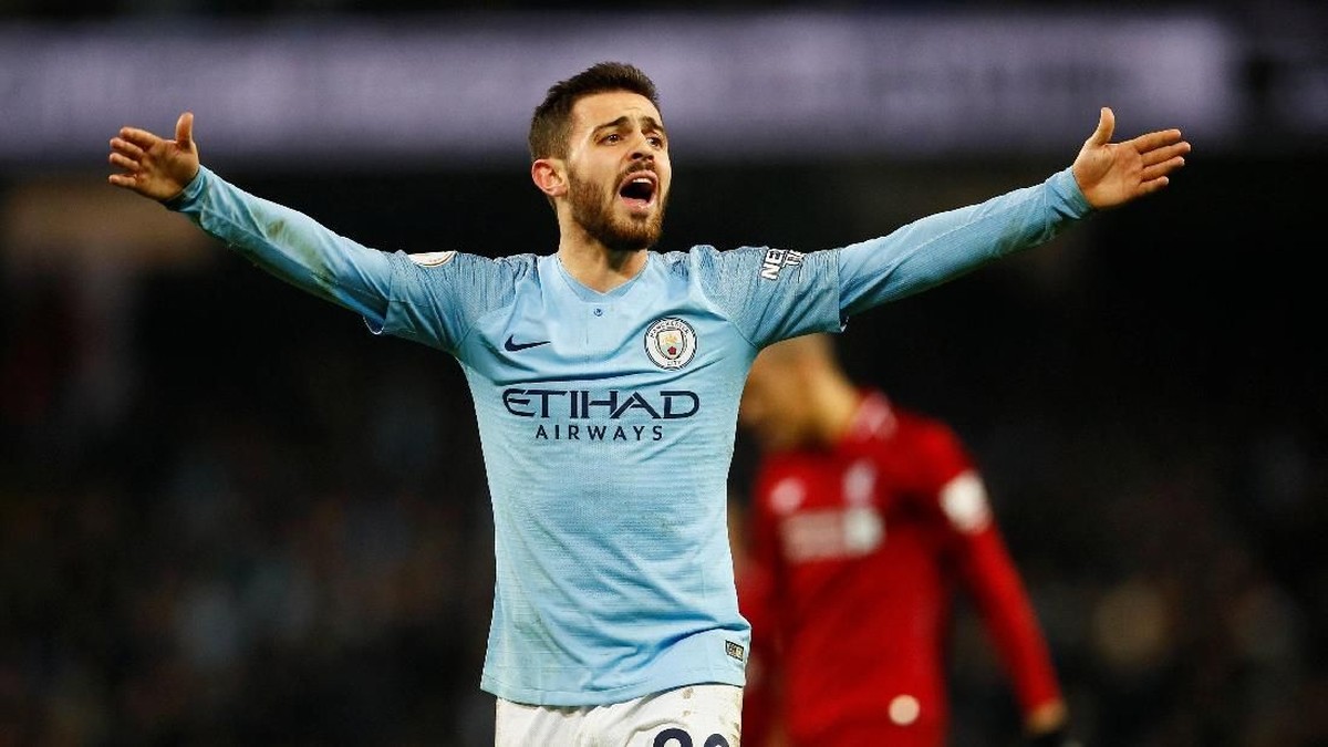 Bernardo Silva bekerja keras di atas lapangan untuk membantu Manchester City menang atas Liverpool (Reuters/Jason Cairnduff)
