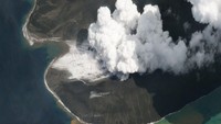 Anak Krakatau Tumbuh Tak Simetris, Data 100 Tahun Jadi Petunjuk Masa Depan