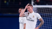 Hasil imbang ini pun membuat Madrid gagal merapatkan jarak dengan Barcelona di puncak klasemen.