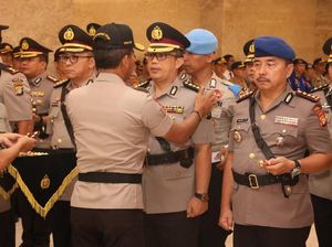 Irjen Idham Azis Lantik 7 Pejabat Baru Polda Metro Jaya Irjen Idham Azis Lantik 7 Pejabat Baru Polda Metro Jaya