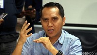 COO PT LIB, Tigorshalom Boboy mengatakan, pemanggilan CEO PT LIB, Berlinton Siahaan, pekan lalu dan Direktur PT LIB, Risha Adi Wijaya, pada Kamis (3/1/2019) malam sebatas dimintai keterangan.