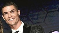 Ronaldo terpilih sebagai Pemain Terbaik 2018 dalam Globe Soccer Awards yang digelar di Dubai, Uni Emirat Arab, Kamis (3/1/2019) waktu setempat. Foto: Fabio FERRARI / La Presse / AFP