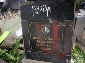 Duh...! Tugu Batas Wilayah di Jakarta Banyak yang Rusak