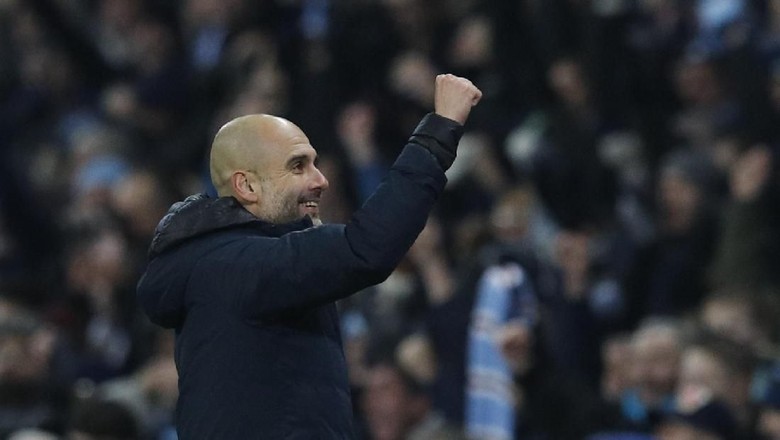 Guardiola Gembira Ria Mengejar Quadruple