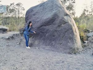 Ini Batu Alien di Lereng Merapi