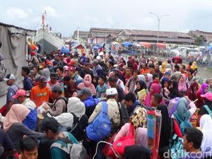 Pelayaran Tujuan Pulau Kangean Dibuka Lagi, Penumpang Berebut Naik
