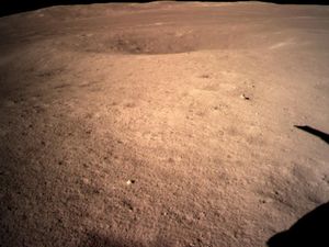 Pesawat Antariksa China Kirim Foto Sisi Terjauh Bulan, Seperti Apa? Pesawat Antariksa China Kirim Foto Sisi Terjauh Bulan, Seperti Apa?