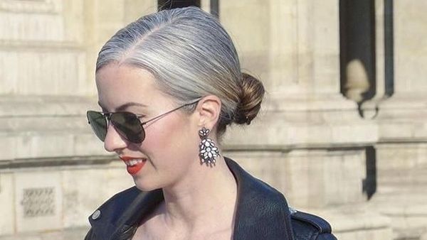 Cantiknya 12 Wanita Muda yang Bangga Pamer Rambut Beruban