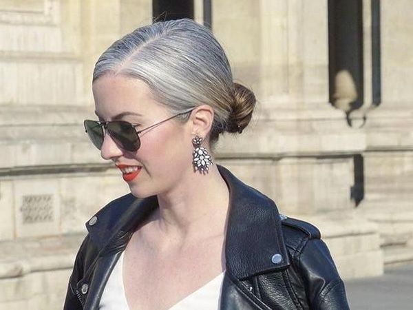 Cantiknya 12 Wanita Muda yang Bangga Pamer Rambut Beruban