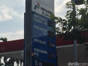 Pertamina Akhirnya Turunkan Harga Pertamax Series Pertamina Akhirnya Turunkan Harga Pertamax Series