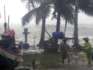 Badai Pabuk yang Melanda Thailand Terburuk dalam Puluhan Tahun