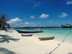 Jadi Relawan di Pulau Terindah dari Indonesia