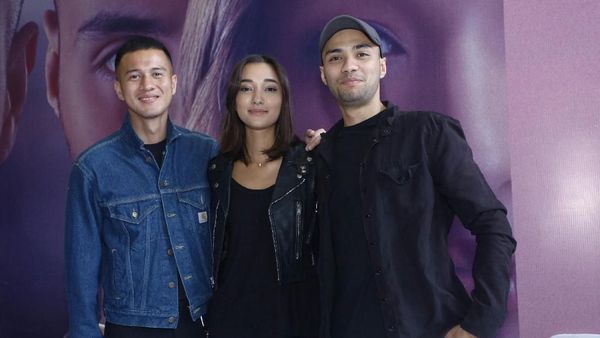 Carissa Perusset di Antara Herjunot Ali dan Refal Hady