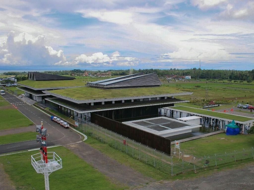Bandara Banyuwangi Layani 366.000 Penumpang, Naik 92% Bandara Banyuwangi Layani 366.000 Penumpang, Naik 92%