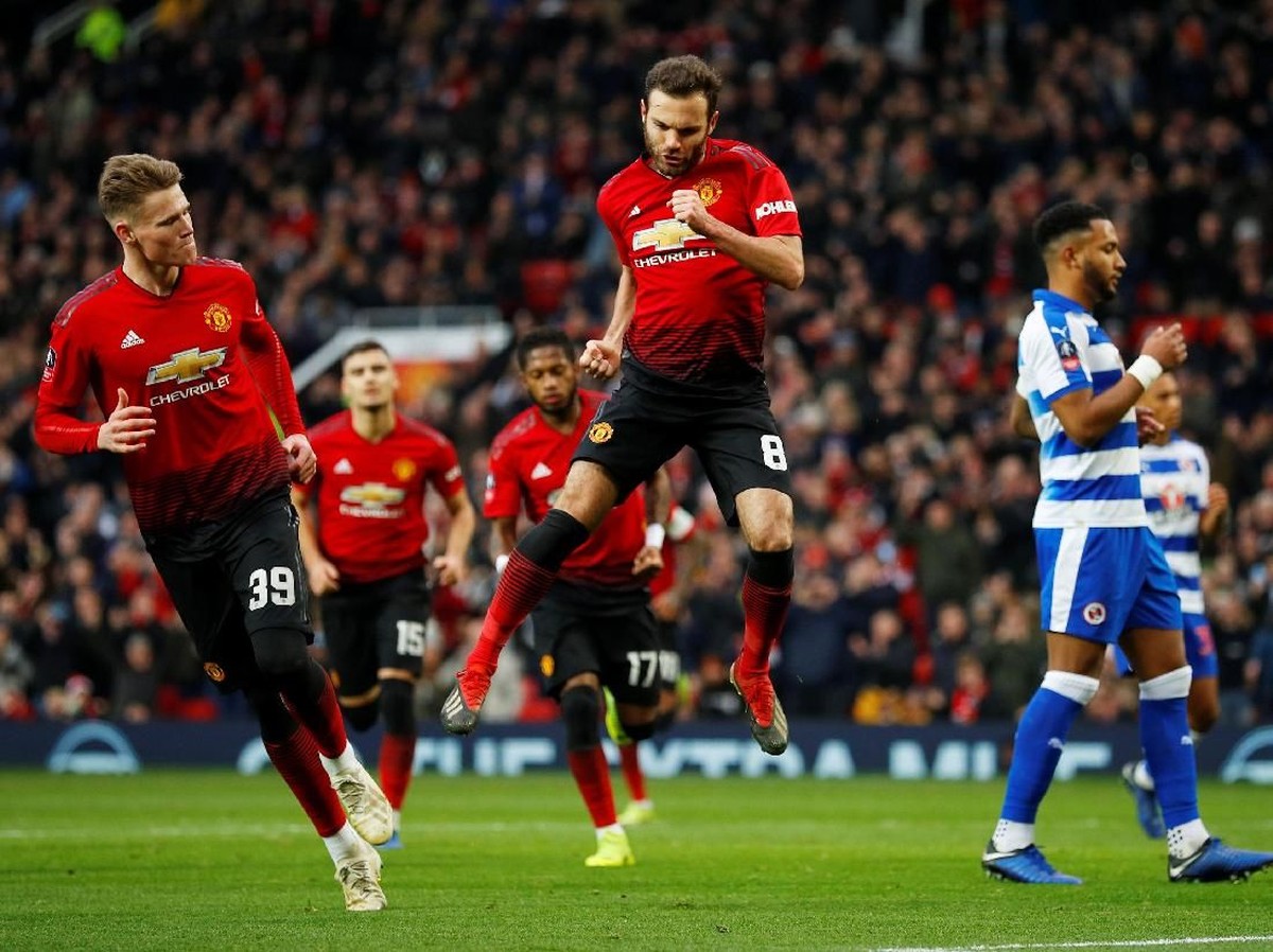 MU mengalahkan Reading 2-0 di babak ketiga Piala FA. Foto: Phil Noble/Reuters
