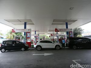 Membandingkan Harga BBM Pertamina, Shell dan Total, Murah Mana? Membandingkan Harga BBM Pertamina, Shell dan Total, Murah Mana?