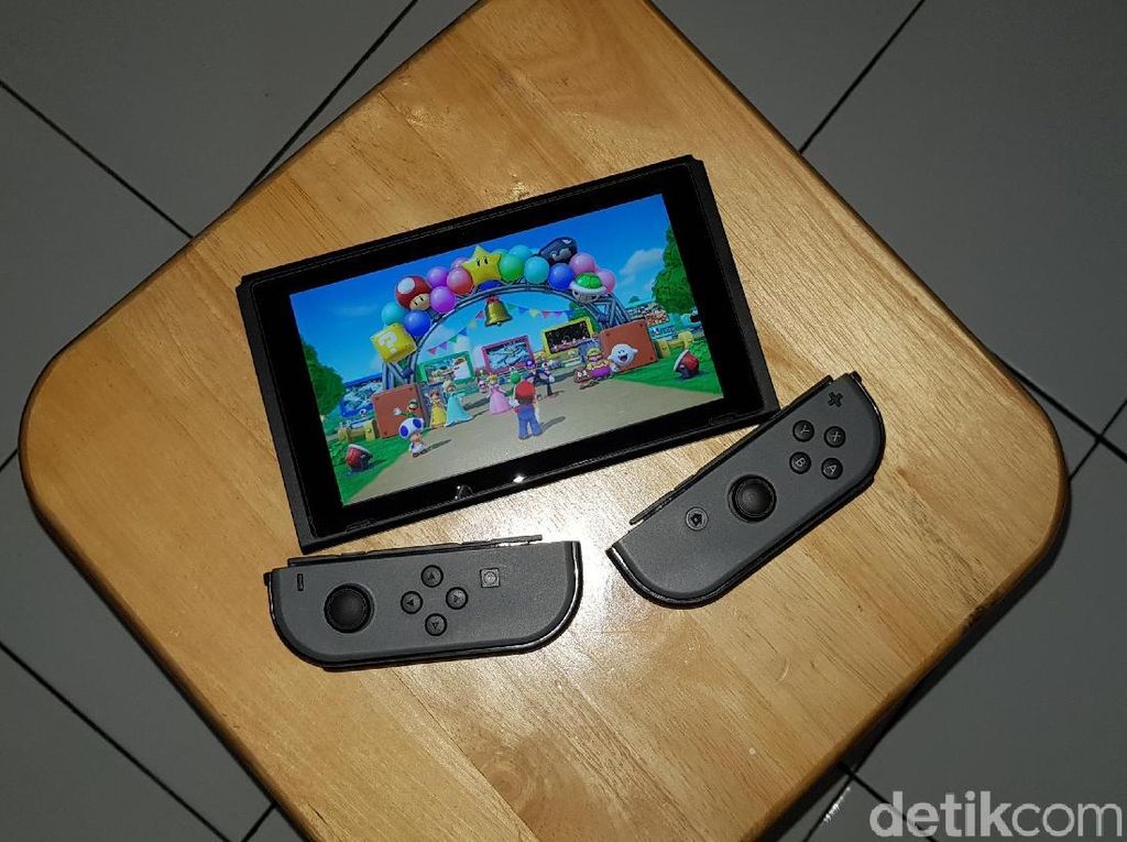 Nintendo Switch dengan Layar OLED 7 Inch Hadir Tahun Ini Nintendo Switch dengan Layar OLED 7 Inch Hadir Tahun Ini