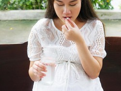 Amankah Mengonsumsi Suplemen Saat Masa Kehamilan?