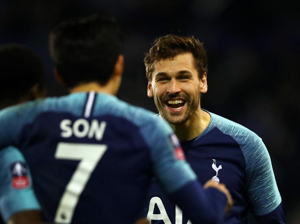 Fernando Llorente Senang Meski Cuma Jadi Serep Kane dan Son Fernando Llorente Senang Meski Cuma Jadi Serep Kane dan Son