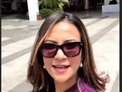 Ponsel Vanessa Angel Masih Mati, Manajer Cari Solusi