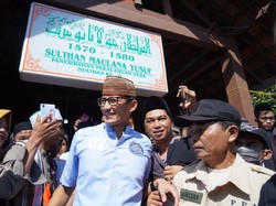 Sandi Soroti Akses Transportasi ke Makam Sultan Banten