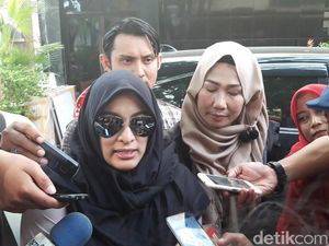 Setia Menemani, Jane Shalimar Dianggap Bela Vanessa Angel Setia Menemani, Jane Shalimar Dianggap Bela Vanessa Angel