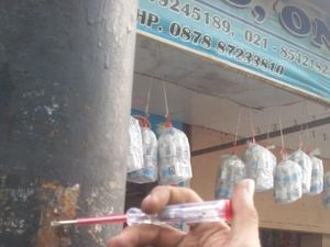 Penjelasan PLN soal Kabel Tiang Listrik di Tanah Abang Korsleting Penjelasan PLN soal Kabel Tiang Listrik di Tanah Abang Korsleting