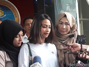 Setop Sebar Foto Vanessa Angel Tanpa Busana! Setop Sebar Foto Vanessa Angel Tanpa Busana!