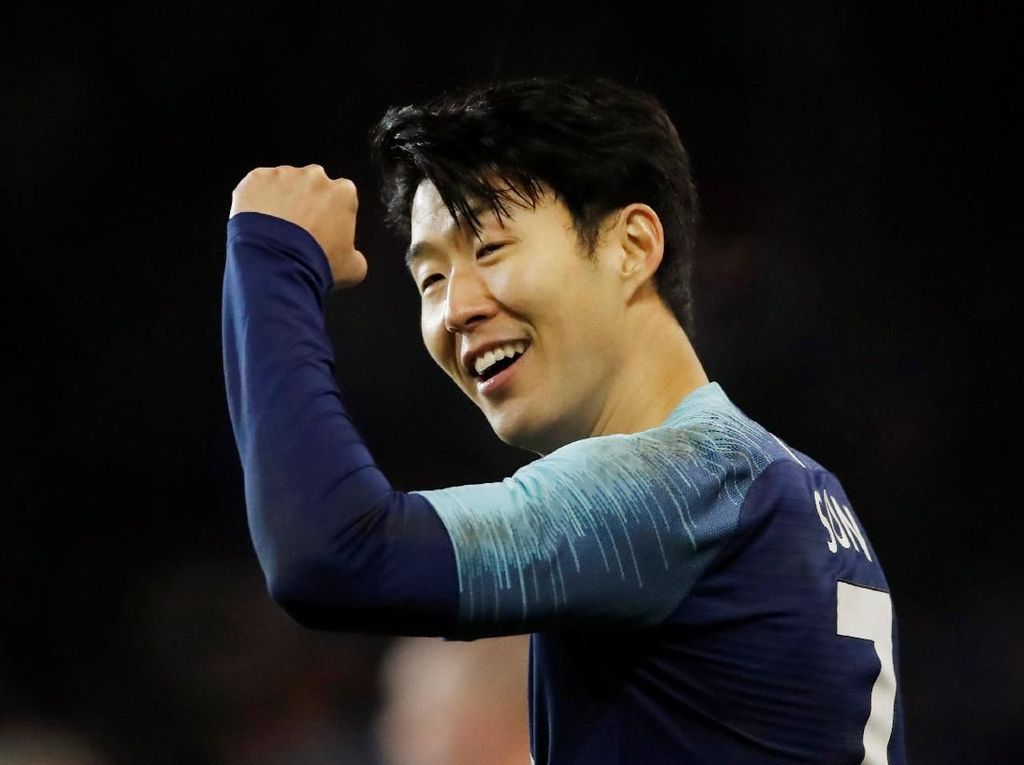 Son: Taklukkan MU Dulu, Baru Gabung Timnas Son: Taklukkan MU Dulu, Baru Gabung Timnas