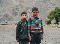 Potret Anak-anak di Perbatasan India-Pakistan