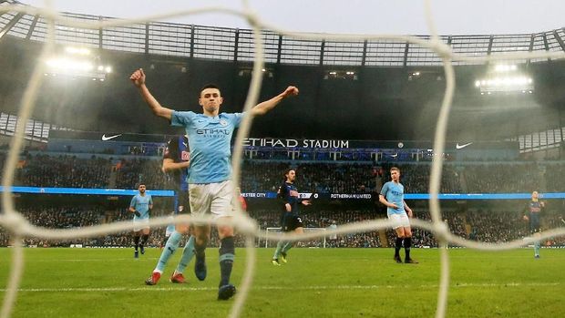 Phil Foden jadi pemain muda Man City setelah Rony Lopes yang cetak gol di Piala FA.