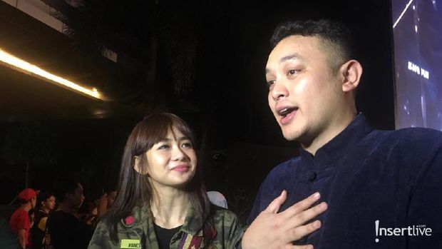 Gilang Dirga dan istri