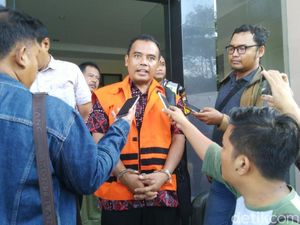 Di Sidang Suap, Tasdi Ungkap Uang Rp 100 Juta dari Ganjar Pranowo Di Sidang Suap, Tasdi Ungkap Uang Rp 100 Juta dari Ganjar Pranowo